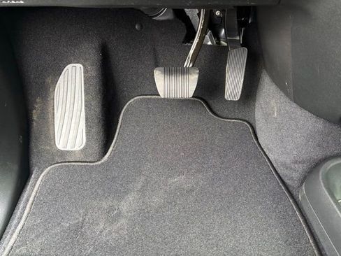 New 2026 Chrysler Pacifica Select image 17