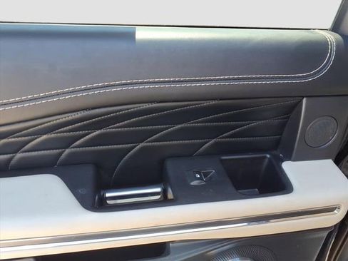 Used 2021 Ford Expedition Max Platinum image 8