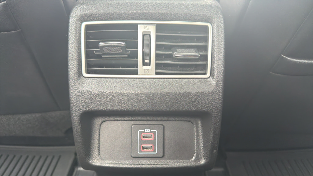 Used 2018 Nissan Maxima SR w/ Interior Lighting Package FWD image 14