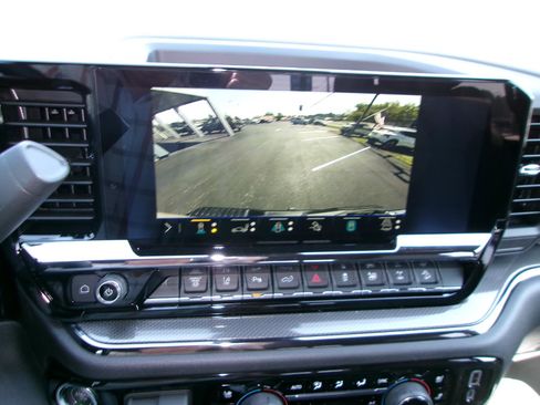 New 2026 Chevrolet Silverado 2500 ZR2 image 21