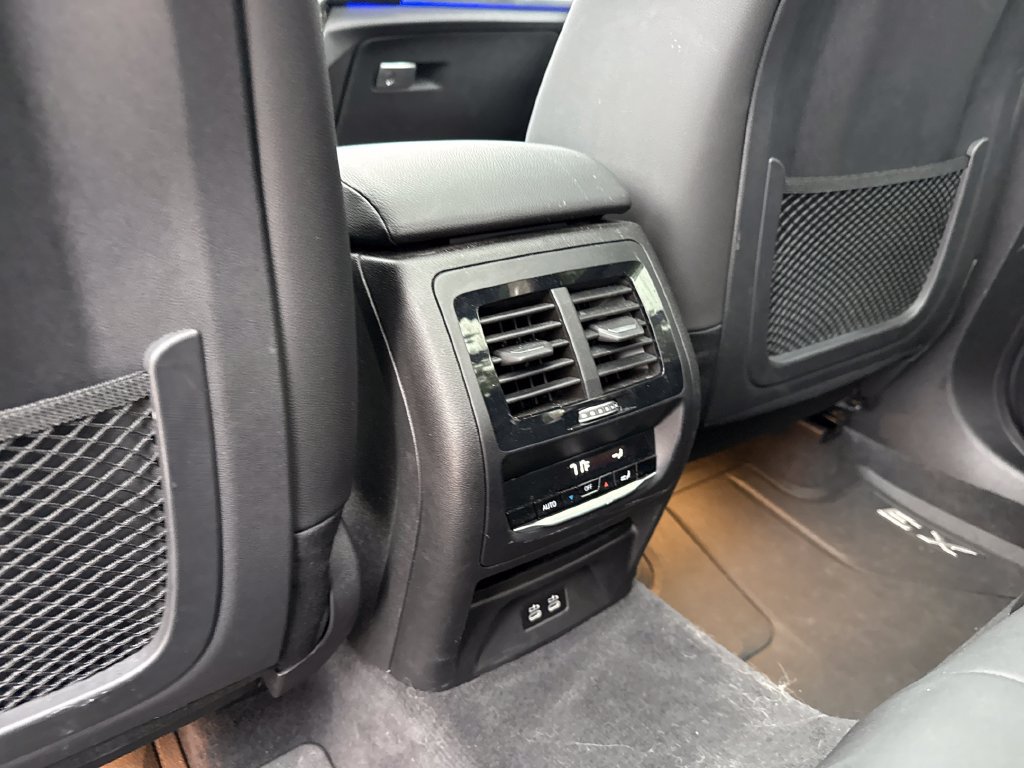 Used 2023 BMW X3 xDrive30i w/ Premium Package w/ZPA AWD/4WD image 25