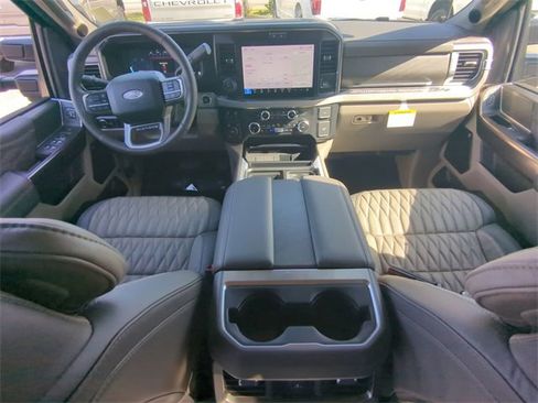 New 2026 Ford F250 Platinum w/ Platinum Plus Package image 16