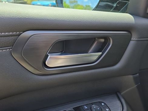 New 2026 Nissan Armada SV image 19