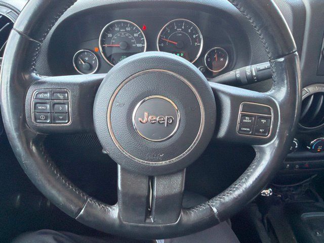 Used 2018 Jeep Wrangler Unlimited Sport w/ Connectivity Group AWD/4WD image 12