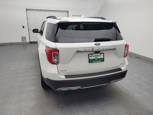 Used 2020 Ford Explorer XLT w/ Equipment Group 202A RWD image 6