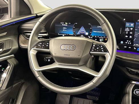 Certified 2025 Audi Q5 Premium w/ Premium Plus AWD/4WD image 19