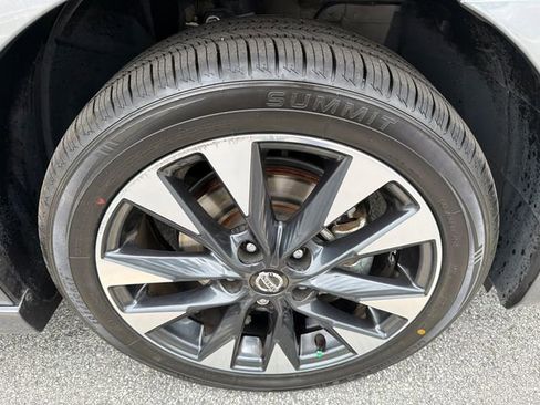 Used 2019 Nissan Sentra SR image 12