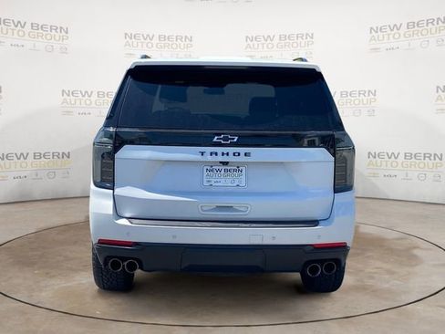 Used 2025 Chevrolet Tahoe Z71 w/ Comfort Package AWD/4WD image 4