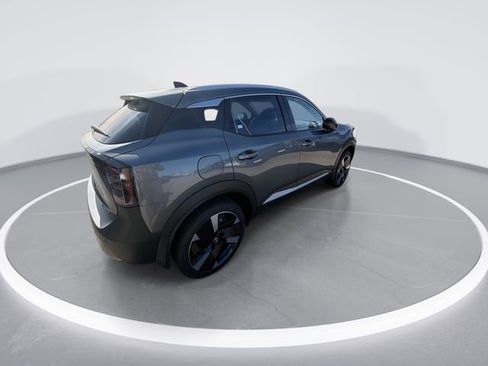 New 2026 Nissan Kicks SR image 8