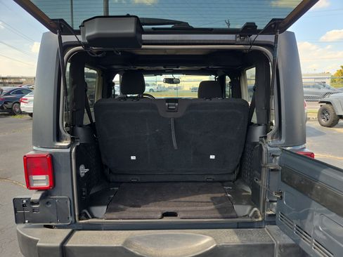 Used 2016 Jeep Wrangler Sport w/ Quick Order Package 24S AWD/4WD image 14