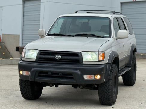 Used 1999 Toyota 4Runner Limited AWD/4WD image 6