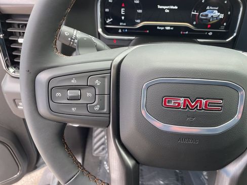 Used 2025 GMC Sierra 1500 AT4 w/ AT4 Premium Package image 15