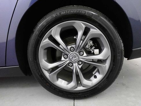 Used 2023 Honda Accord EX image 9