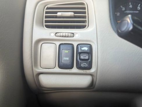 Used 2000 Honda Accord EX image 31