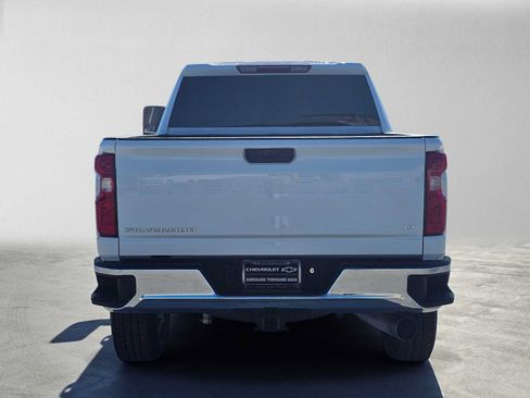 Used 2026 Chevrolet Silverado 2500 LT AWD/4WD image 4