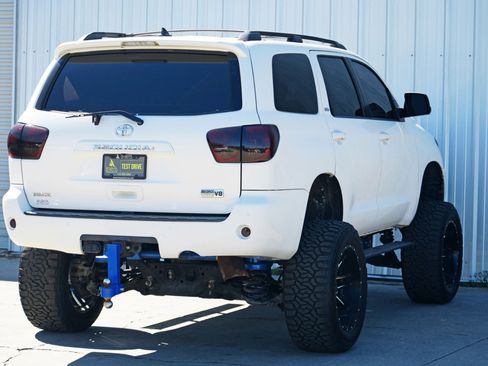 Used 2016 Toyota Sequoia SR5 image 51