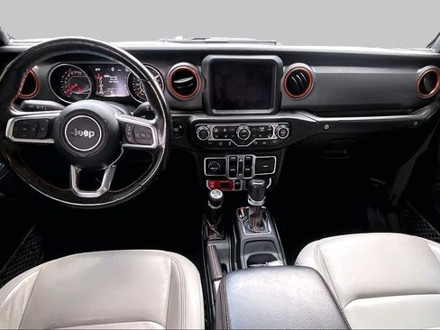 Used 2020 Jeep Gladiator Mojave AWD/4WD image 16