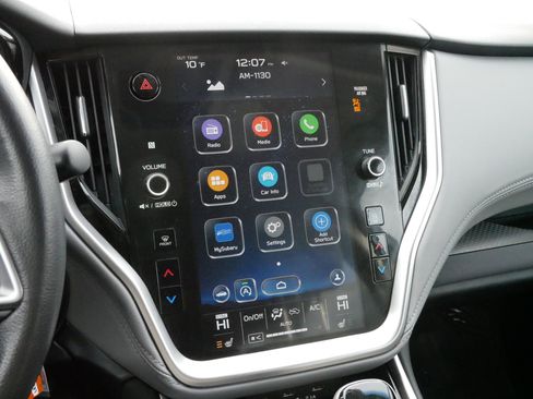 Used 2022 Subaru Outback Premium image 22