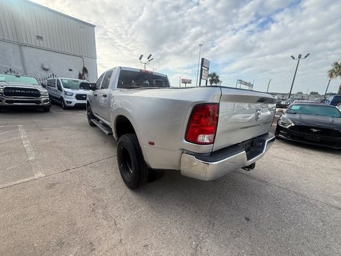 Used 2018 RAM 3500 Tradesman w/ Chrome Appearance Group image 8