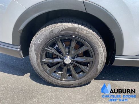 Used 2025 Honda CR-V EX image 9