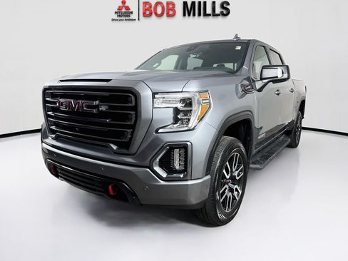 Used 2021 GMC Sierra 1500 AT4 w/ AT4 Value Package AWD/4WD image 3