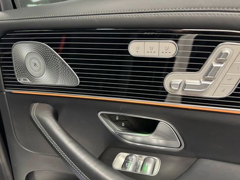 Used 2021 Mercedes-Benz Maybach GLS 600 4MATIC image 29