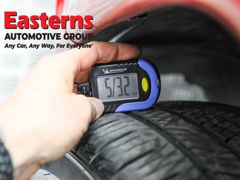 Used 2022 Jeep Compass Limited w/ (RED) Package image 30