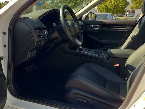 Used 2024 Honda Civic EX-L image 15