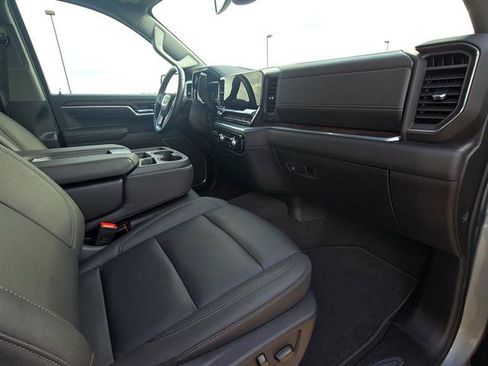 Used 2026 GMC Sierra 1500 SLT RWD image 15