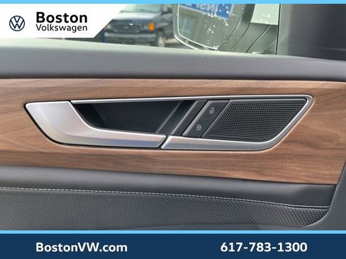 New 2026 Volkswagen Atlas SE image 28