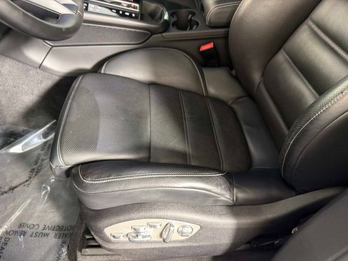 Used 2024 Porsche Macan GTS AWD/4WD image 41