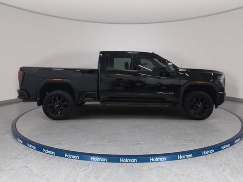 Used 2024 GMC Sierra 2500 AT4 w/ Technology Package AWD/4WD image 5