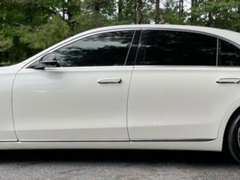 Used 2022 Mercedes-Benz S 580 4MATIC Sedan image 4