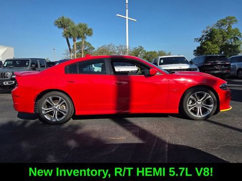 Used 2022 Dodge Charger R/T RWD image 8