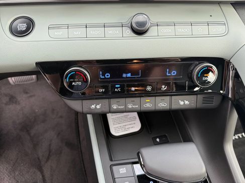 New 2026 Hyundai Elantra Limited w/ Cargo Package FWD image 21