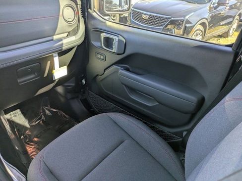 New 2026 Jeep Wrangler Unlimited Rubicon AWD/4WD image 14