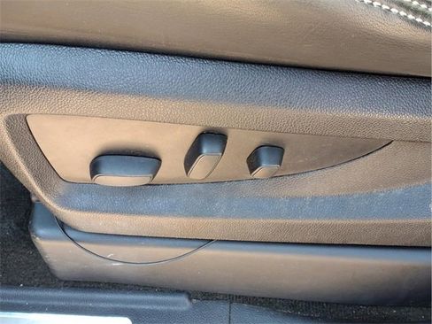 Used 2017 GMC Yukon Denali w/ Open Road Package image 13