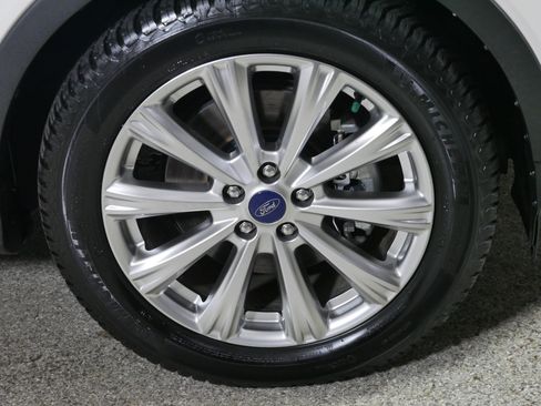 Used 2017 Ford Escape Titanium FWD image 15