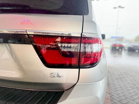 Used 2021 Nissan Armada SL w/ Captain's Chairs Package image 10