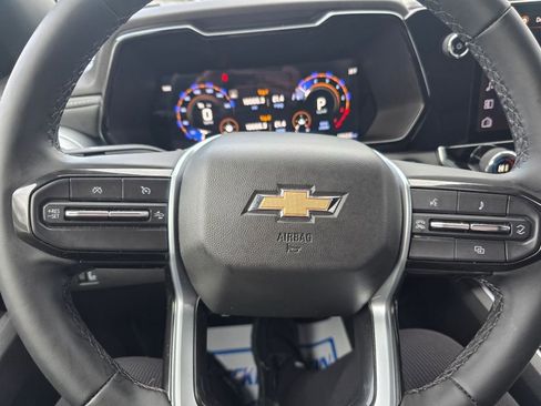 Used 2024 Chevrolet Colorado LT w/ LT Convenience Package image 13