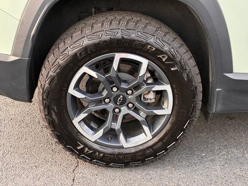Used 2025 Chevrolet Equinox ACTIV w/ Safety and Technology Package AWD/4WD image 51