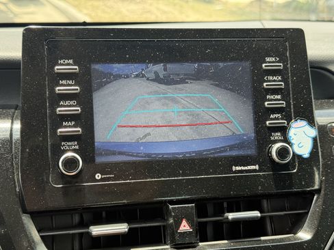 Used 2022 Toyota Camry LE FWD image 21