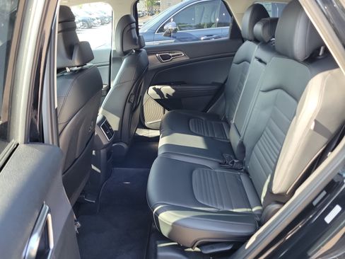 Certified 2024 Kia Sportage SX FWD image 16