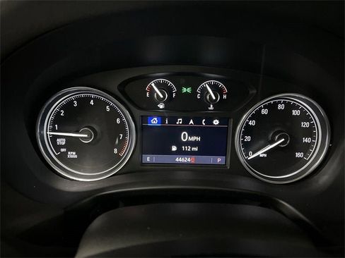 Used 2023 Buick Enclave Essence image 12