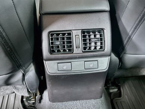 Used 2017 Subaru Legacy 2.5i Limited AWD/4WD image 27