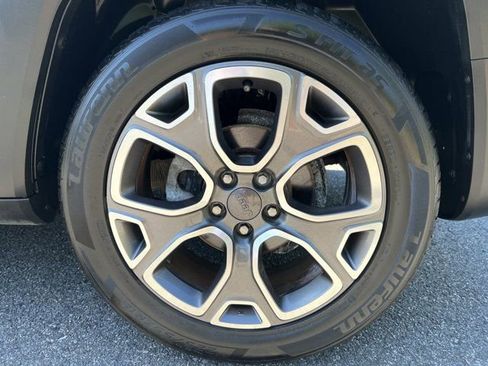 Used 2016 Jeep Renegade Limited FWD image 23