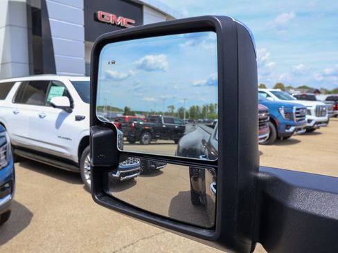 New 2026 GMC Sierra 3500 Denali Ultimate AWD/4WD image 27