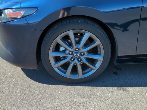 Used 2023 MAZDA MAZDA3 s image 11