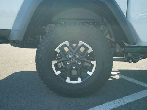 New 2026 Jeep Gladiator Rubicon AWD/4WD image 42