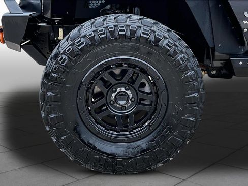 Used 2019 Jeep Wrangler Sport AWD/4WD image 10
